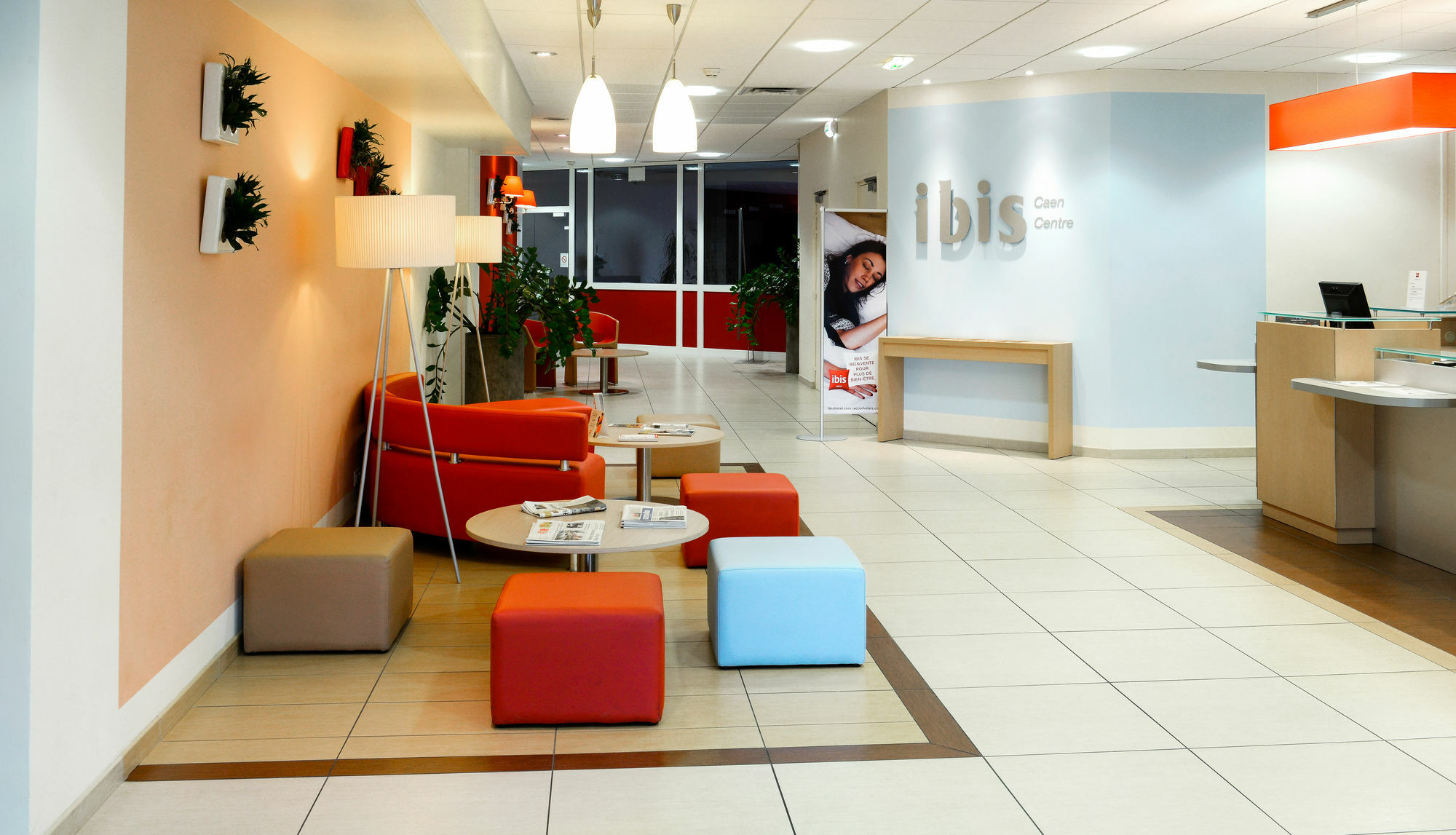 Ibis Port De Plaisance Hotell Caen Exteriör bild